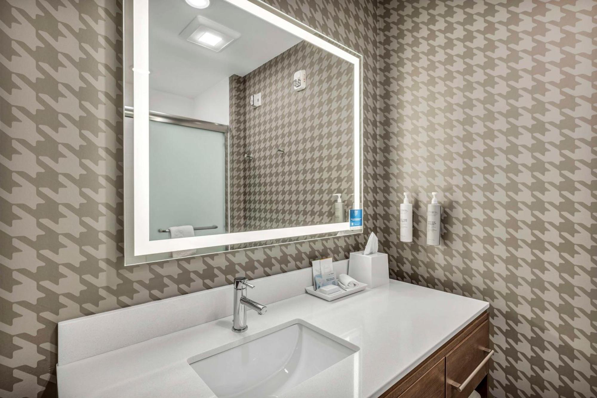 Home2 Suites By Hilton Raleigh West Lenovo Center Esterno foto