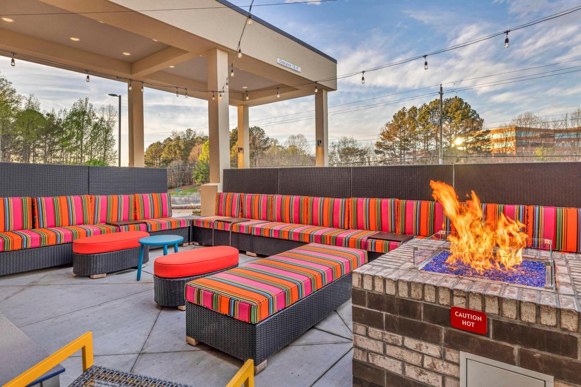 Home2 Suites By Hilton Raleigh West Lenovo Center Esterno foto